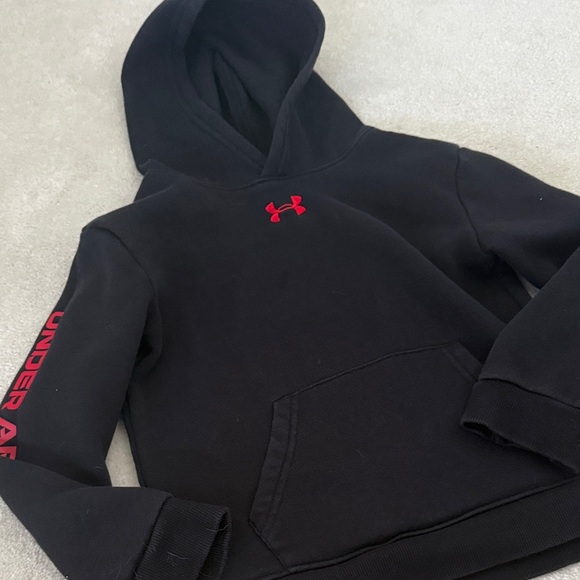Under Armour Other - Under armour pullover hoodie boys